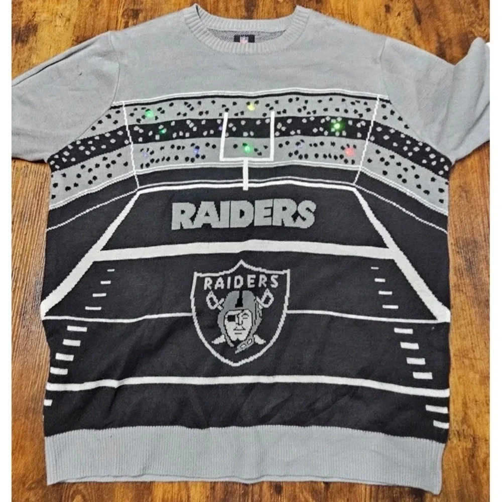 NFL Ugly Sweater Christmas Knit Pullover Las Vegas Raiders XL Working Lights